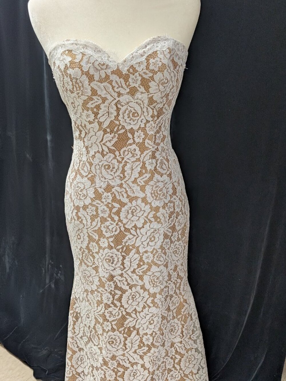 Lace Overlay Champagne Mermaid Strapless Sweetheart Neckline Wedding Dress 0 -2